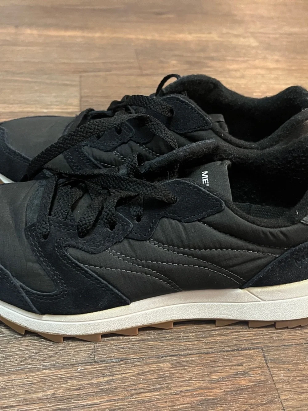 Merrell Women’s Alpine Black Low-Top Trail Sneakers Size 7.5